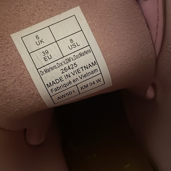 Dr. Martens Pink patent Lace Combat 1460 boots - Picture 8 of 12